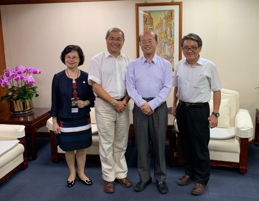 李耀魁董事長拜訪臺灣企銀黃博怡董事長